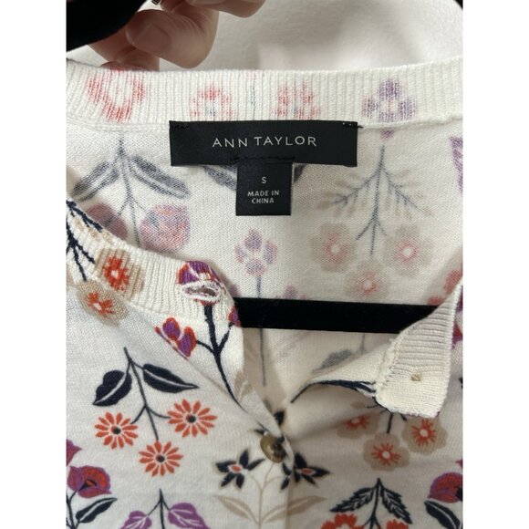 Ann Taylor Cardigan Sweater Womens Cream Floral Long Sleeve Button Front Small - Picture 7 of 8